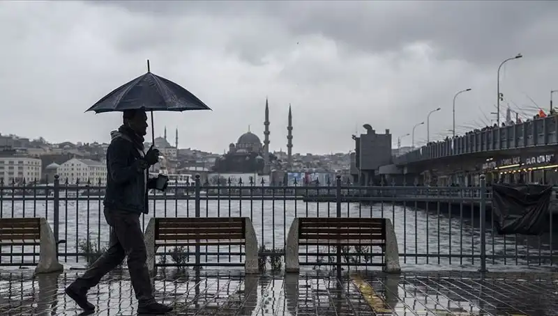 İstanbul'da Bahar Sıcaklığı Yerini Soğuk Hava ve Yağa Verecek