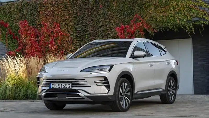 BYD'nin Yavaşlayan Büyümesi: Elektrikli Araçların Geleceği Tehlikede mi?