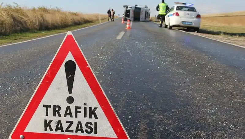 Minibüs Kazası: 6 Çocuk, 8 Kişi Yaralı! Detaylar Burada