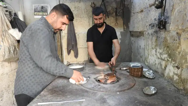 Usta Çırak Bulamıyor: Geleneksel Meslekler Tehlikede mi?
