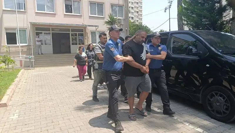 Adana'da Büyük Dolandırıcılık Ağına Şok Baskın: 4 Tutuklama!