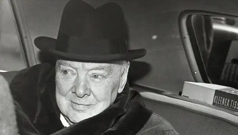 Tarihi Churchill’in Bekar Evi Satışta: 3,75 Milyon Sterlinle Yeni Sahibini Bekliyor