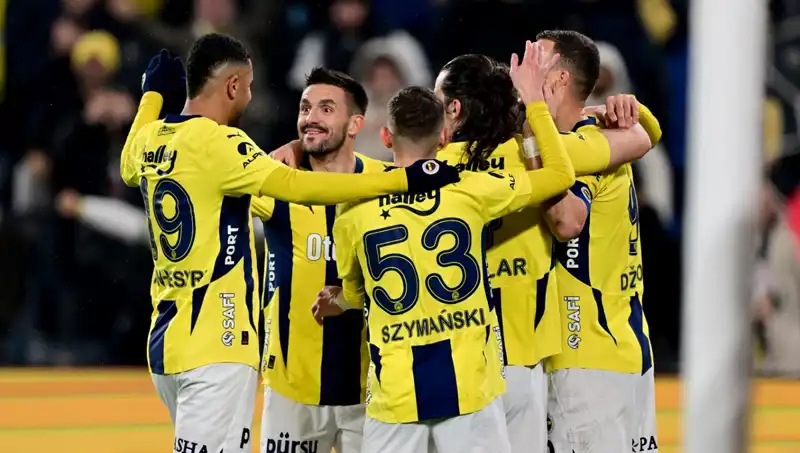 Kadıköy'de Final Heyecanı: Takımlar Şampiyonluk İçin Savaşıyor!