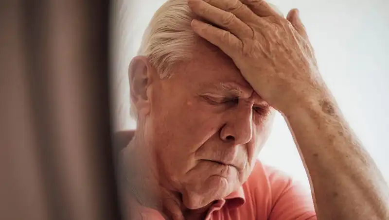 Yaşlılığa Bağlı Unutkanlık ve Alzheimer: Profesör Dikkat Çekici Farkları Açıkladı