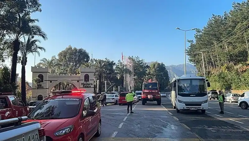 Muğla’da Lüks Otelde Yangın: Tatilciler Panik İçinde Kaçtı