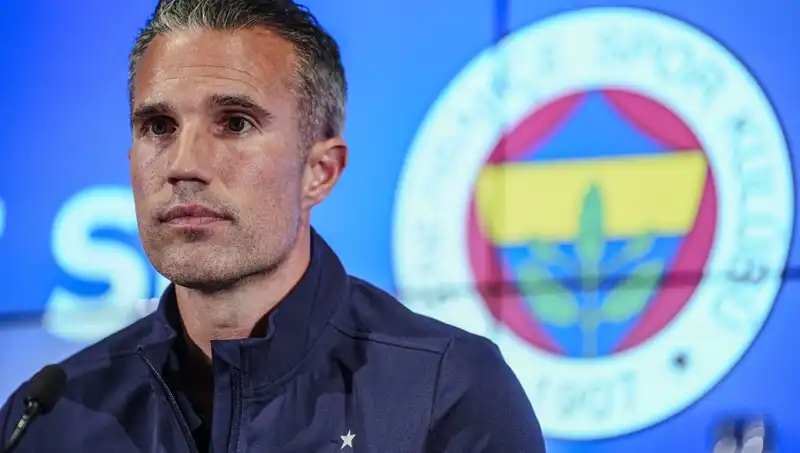 Robin van Persie, Fenerbahçe'nin Tur Şansını Yüzdeyle Değerlendirdi