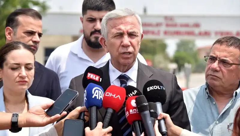 Mansur Yavaş, Muhittin Böcek’i Ziyaret Etti: Ortak Hedefler ve İşbirlikleri