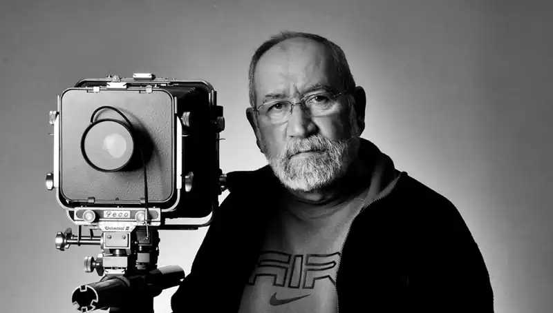 55 Yıllık Tutku: Ablasının Hediyesiyle Fotoğraf Dünyasına Adım Attı