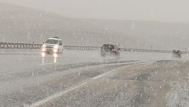 Nisan Ayında Kar Sürprizi: Bahar Beklentilerini Sarsan Bir Hava Olayı