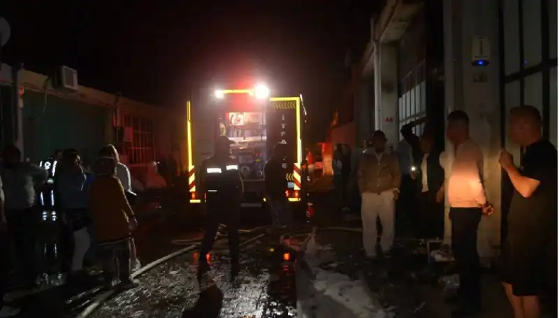 Gözlük Fabrikasında Çıkan Yangın: Yangın Söndürüldü, Sebepler Araştırılıyor