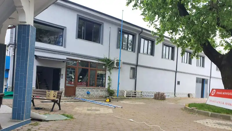 Tabela Takarken Talihsiz Kaza: 3 Metreden Düştü