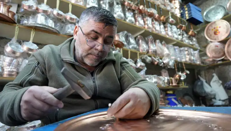 Gaziantep'in Asırlık Mesleği Tehlike Altında: Geleneksel El Sanatları Neden Kayboluyor?