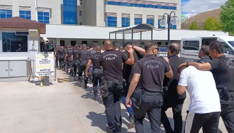 Ankara’da Tehditlerle Haraç Kesilen Çeteye Dev Operasyon: Avukatlar da Arasında