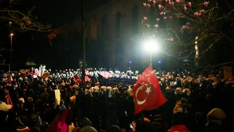 Tutuklanan Gazetecilerin Tahliyesi: Basın Özgürlüğü İçin Umut Var mı?