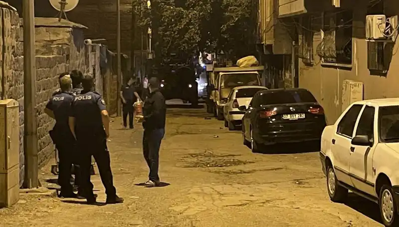 Şok Eden Olay: Polise Ateş Açan Şahıs Bacaklarından Vurularak Yakalandı