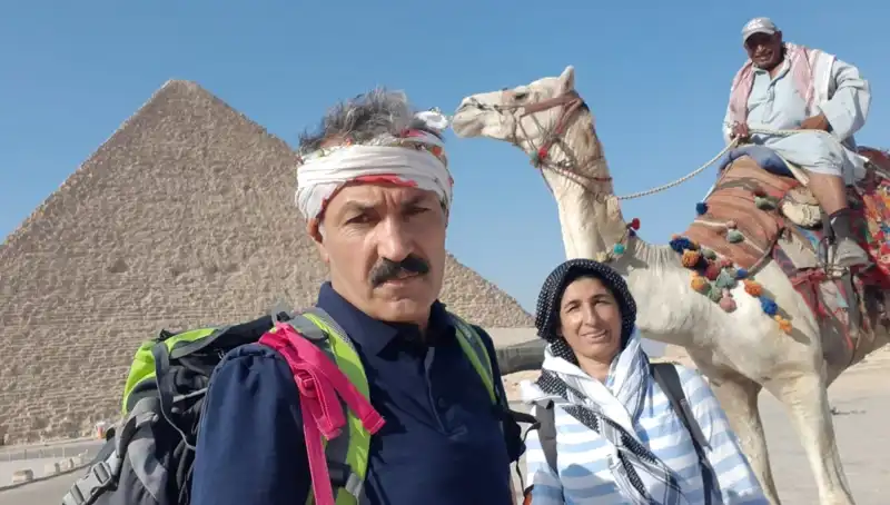 Şırnaklı Çift, İneklerden Elde Ettikleri Gelirle 6 Kıtayı Gezdiler!