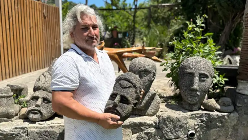 Şehirdeki Yetenekli Sanatçı, 3 Günde Eşsiz Eserler Yaratıyor