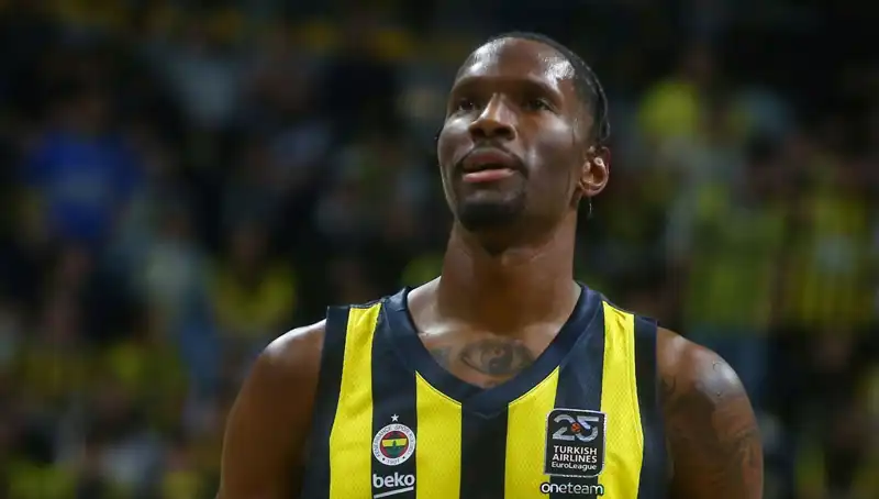 Nigel Hayes-Davis, Yeni Takımıyla Basketbol Dünyasına Geri Dönüyor
