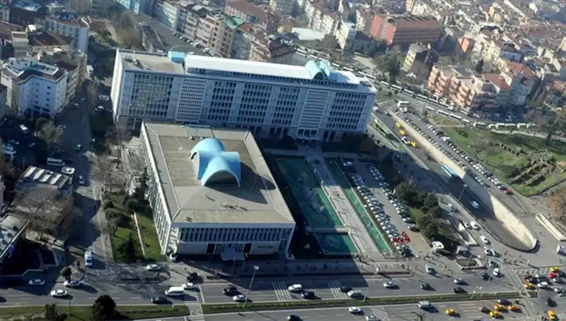 İstanbul'un Geleceğini Şekillendirecek İsim Belirlendi: İBB Başkanlığı'na Kim Vekalet Edecek?