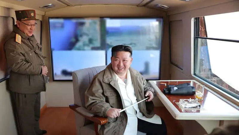 Kim Jong Un, Yeni Uçaksavar Füzesi ile Gücünü Gösterdi!