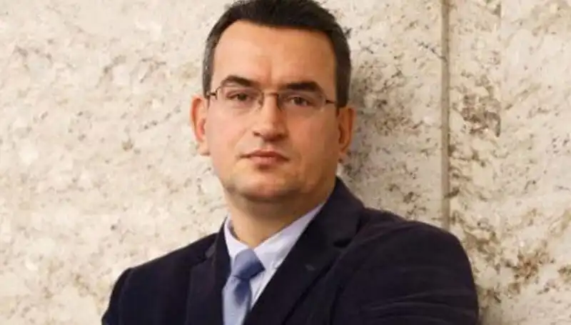 Metin Gürcan: DEVA Partisi'nin Kurucu Üyesinin Hayat Yolculuğu ve Vizyonu