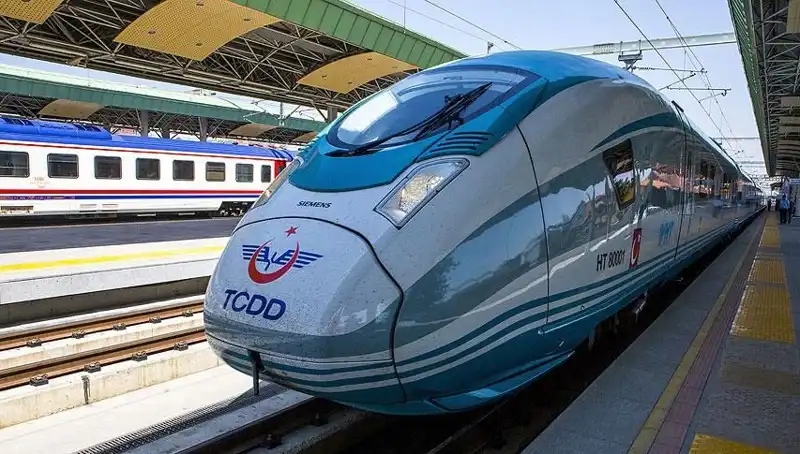 TCDD'den Tren Makinisti Alımı: Başvuru Süreci ve Şartlar Hakkında Her Şey