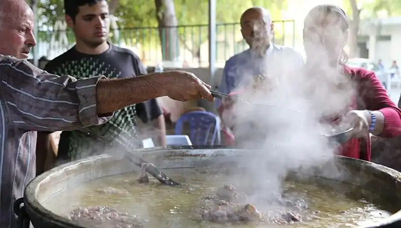 Gadir-i Hum Bayramı 2023: Anlamı, Kutlama Yöntemleri ve Mesajlar