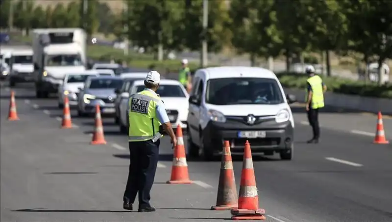 Tünel Eylemi: İstanbul'da Konvoy Oluşturup Trafiği Kilitlediler