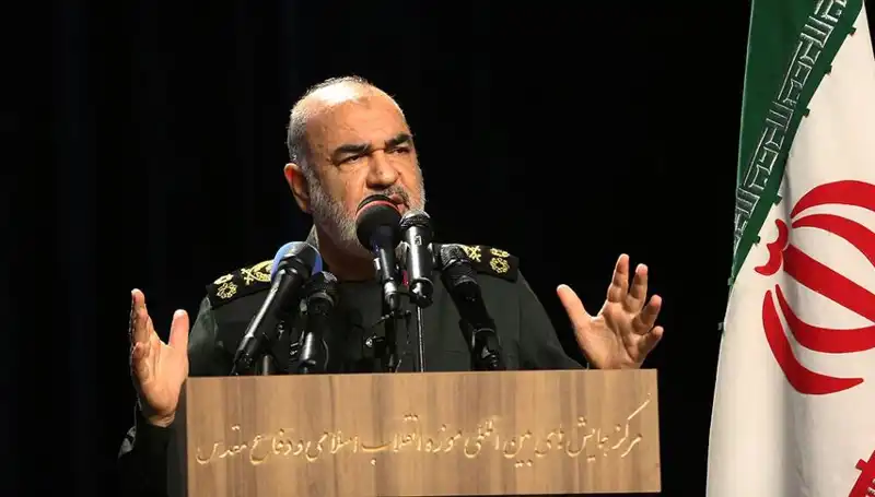 İran Devrim Muhafızları'ndan Trump’a Sert Yanıt: “Yıkıcı Karşılık Vereceğiz!”